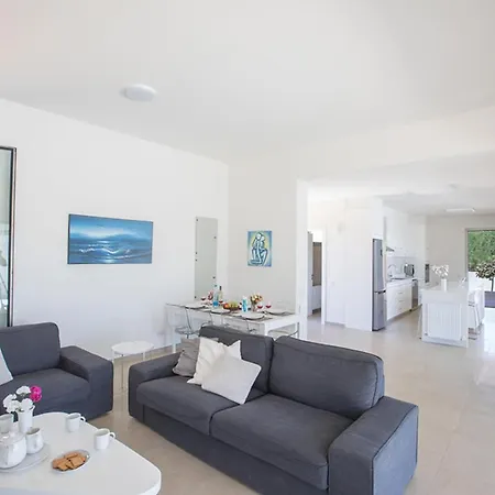 You Will Love This Luxury 3 Bedroom Holiday In With Private Pool 1703 Vila